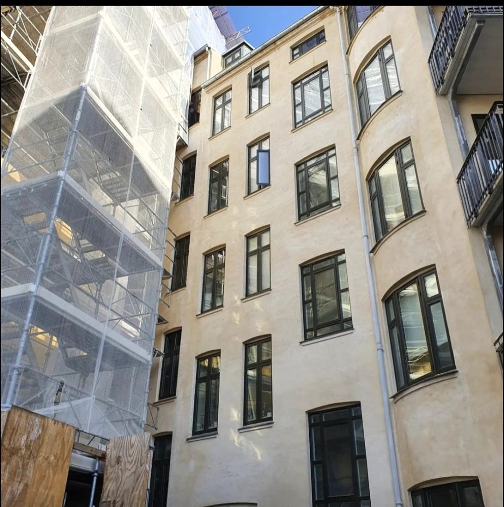Pudset facade i Glostrup